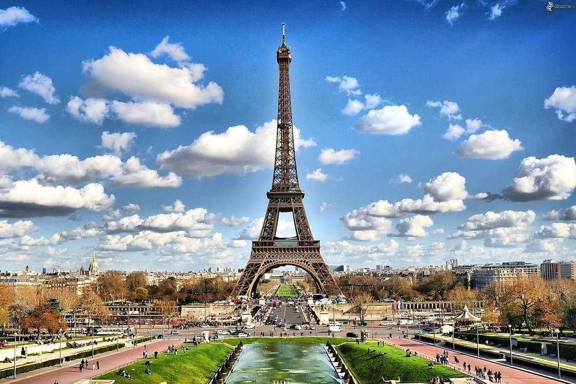 La Dame de Fer : 4 faits aléatoires sur la Tour Eiffel