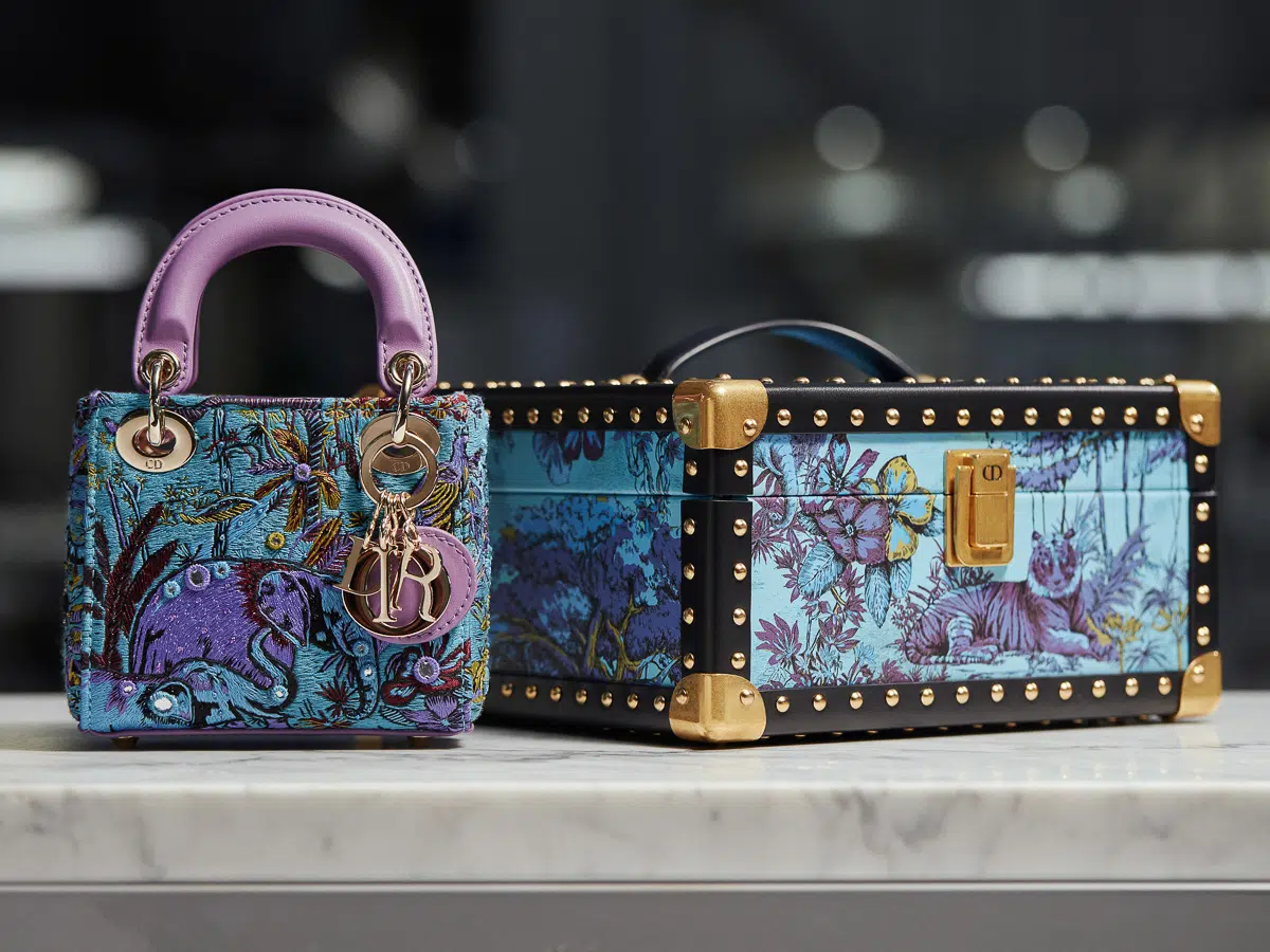 Dévoilement du savoir-faire exquis de la nouvelle malle Dior Malle et du Micro Lady Dior
