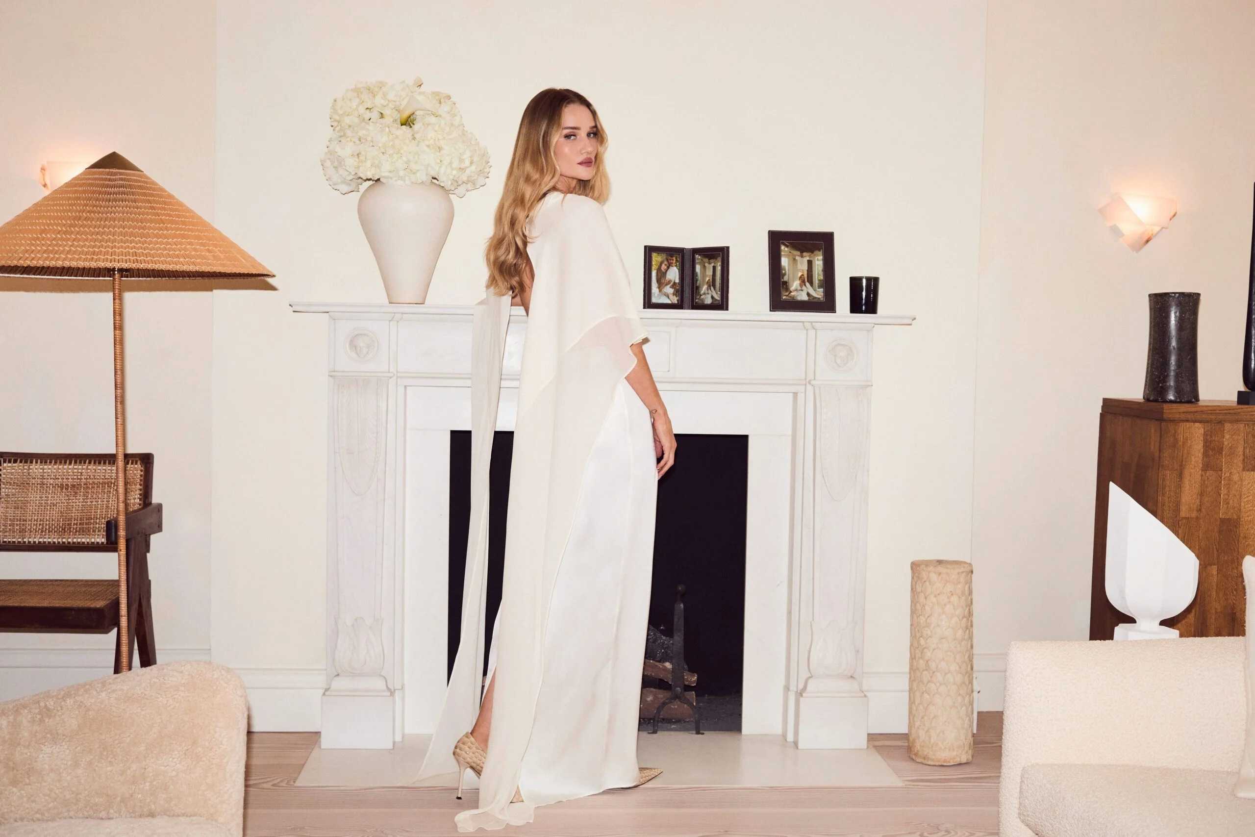 Rosie Huntington-Whiteley Veut Que Vous Créiez des Souvenirs avec Style